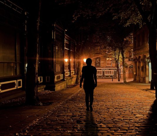 Sales Psychology – 10 Triggers To Become Highly Influential (Part 3) Night Fear