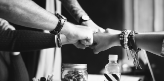 A Practical Guide On Building Rapport In Sales