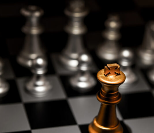 An Expert Guide To Sales Leadership (Part 2) – Non-negotiables & Accountability Chess Standout