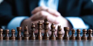 An Expert Guide To Sales Leadership (Part 1) – The Do’s & Dont’s. Leadership-Chess- 1300 wide