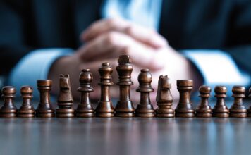 An Expert Guide To Sales Leadership (Part 1) – The Do’s & Dont’s. Leadership-Chess- 1300 wide