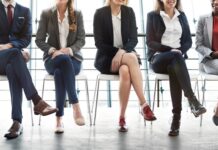 10 Expert Tips To Stand Out On LinkedIn Progression