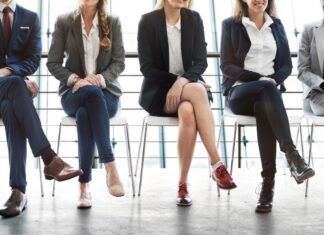 10 Expert Tips To Stand Out On LinkedIn Progression