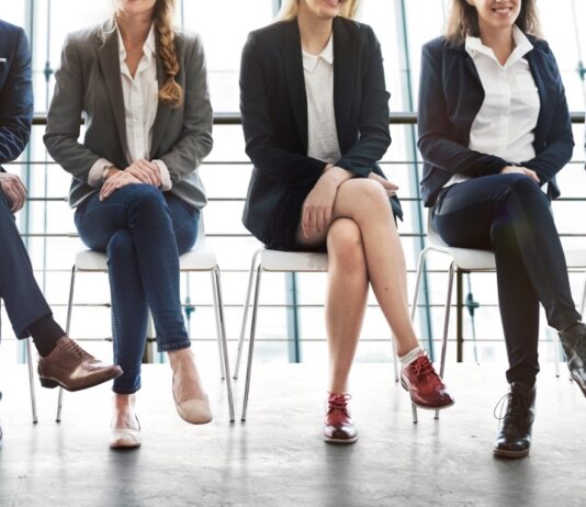 10 Expert Tips To Stand Out On LinkedIn Progression